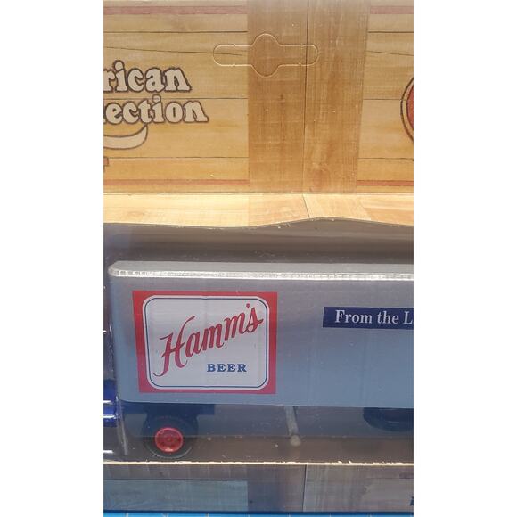 American Highway Legends 1948 Ford F-8 Truck Hamm's Beer 1/64 - Picture 3 of 5